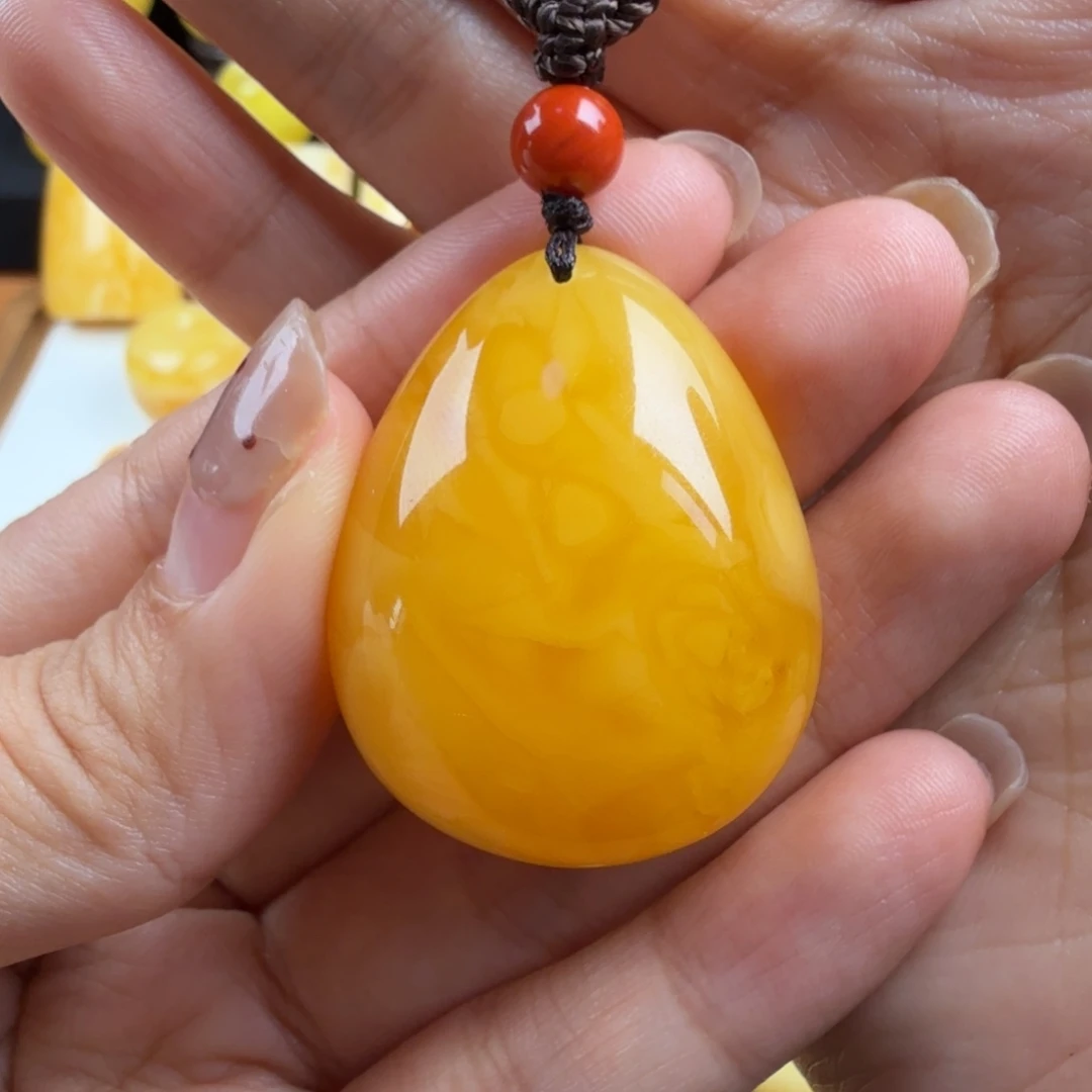 琥珀未镶嵌颈饰纯天然琥珀蜜蜡无优化
