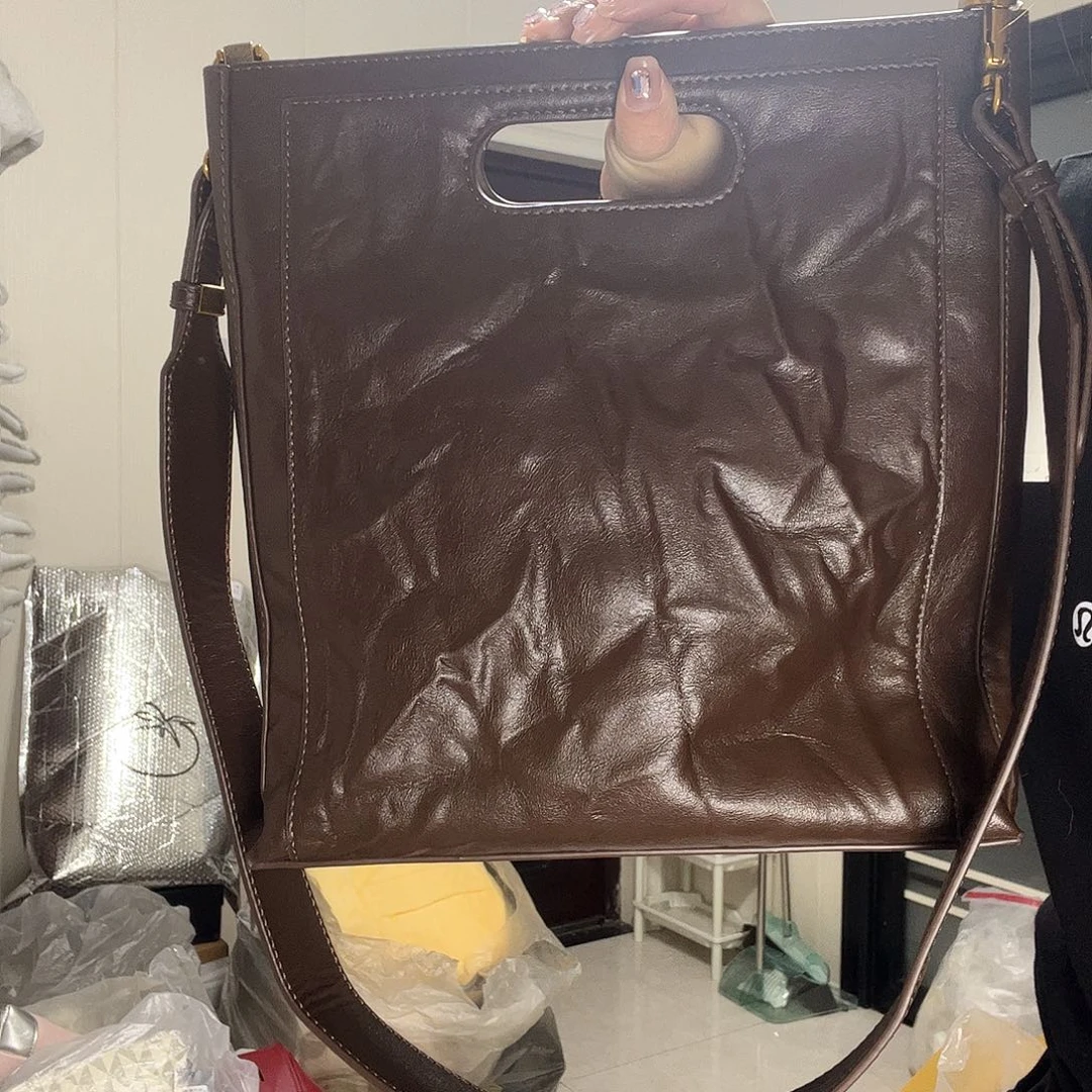 PU新款手提单肩包巧克力色