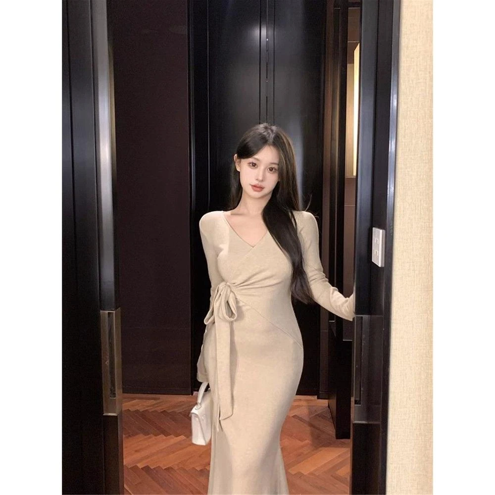 精选纯欲风性感领长袖连衣裙女秋季法式绑带鱼尾裙子爆款感包臀长