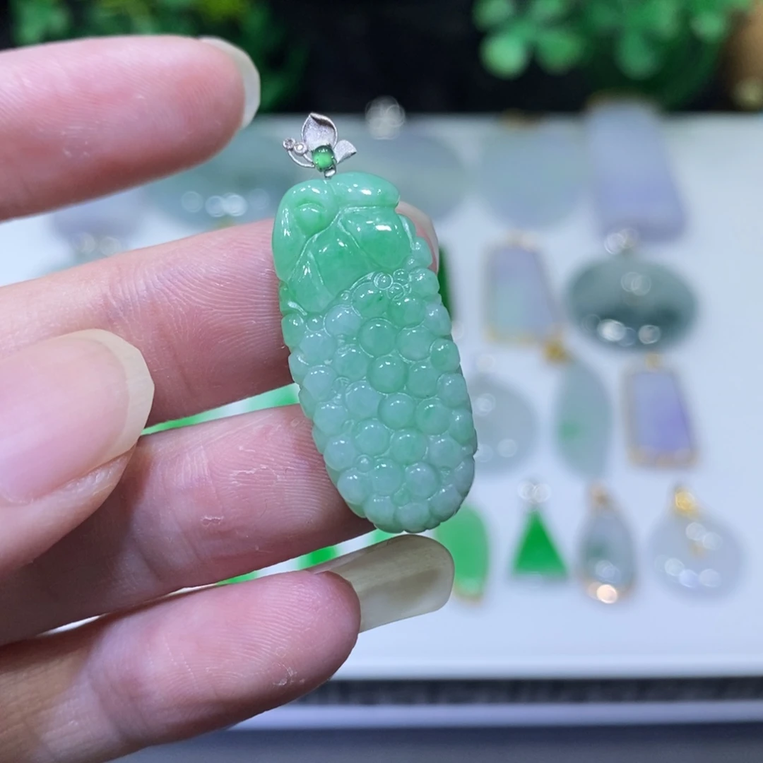 翡翠18K金镶嵌吊坠(不含链)