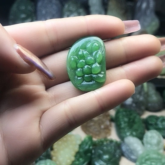 和田玉（碧玉）未镶嵌挂件