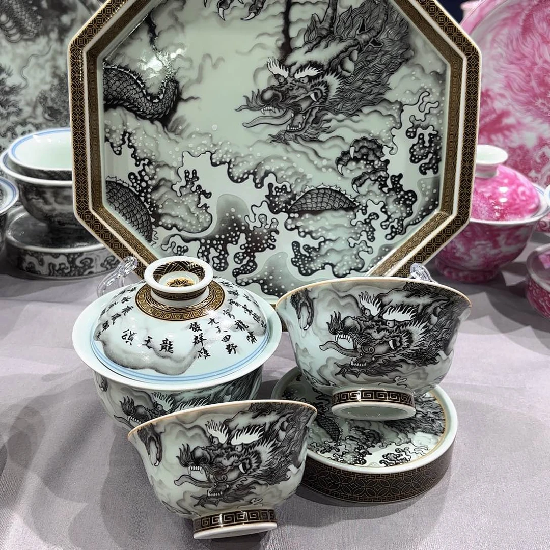 瓷片景德镇瓷器精品陈列中心