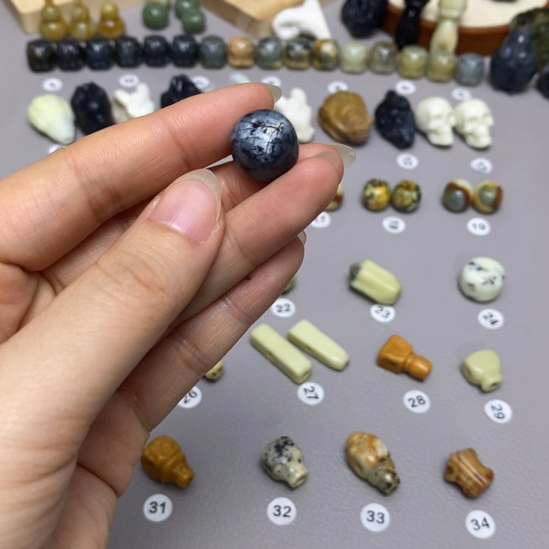 蛇纹石玉配饰合金啊*哏