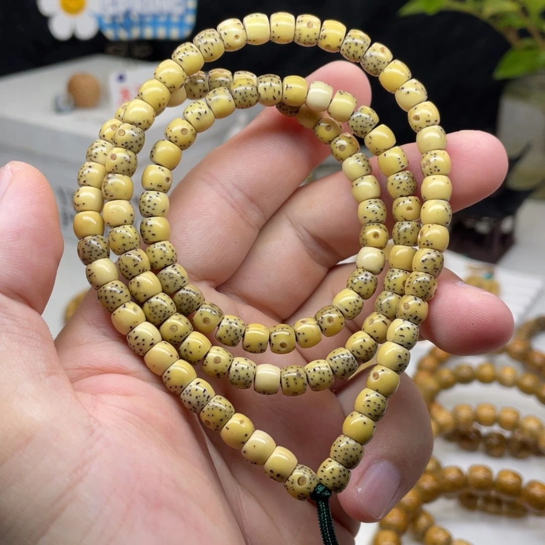 星月菩提手串6.3×5.2骨瓷白正月