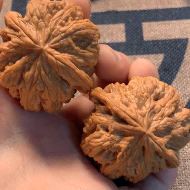 福***哥文玩核桃吊坠全品粗筋