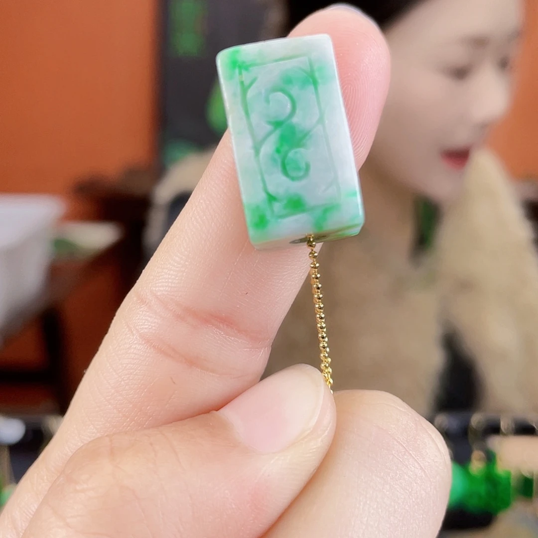 翡翠未镶嵌耳饰饰品