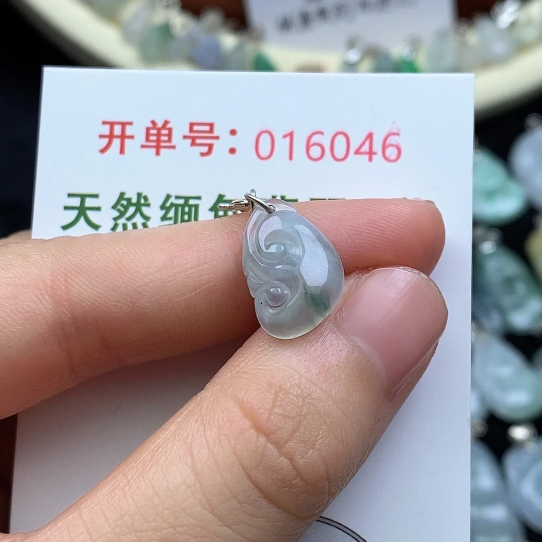 翡翠未镶嵌耳饰翡翠