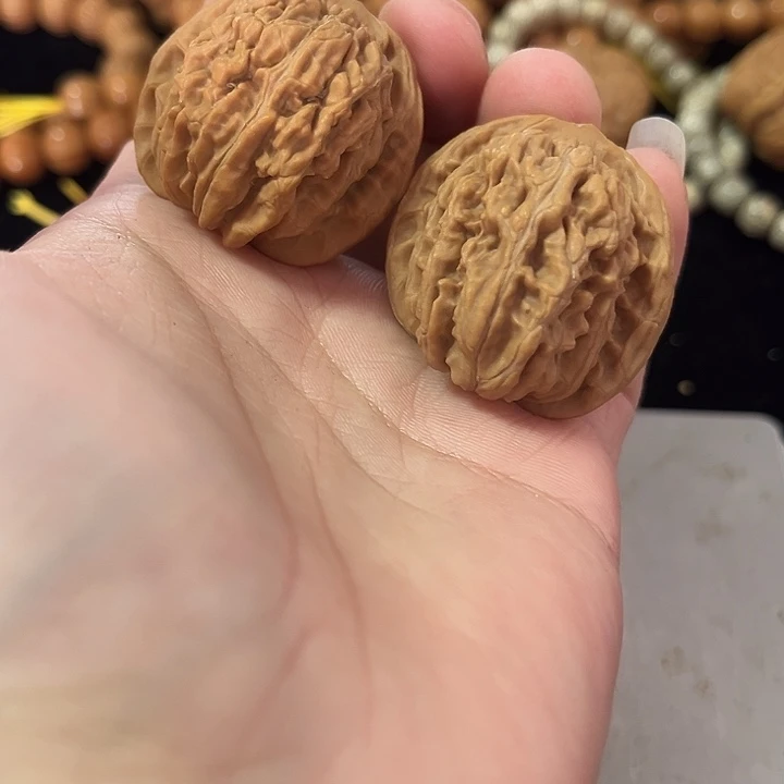 把件文玩核桃37左右四座楼，编号0113