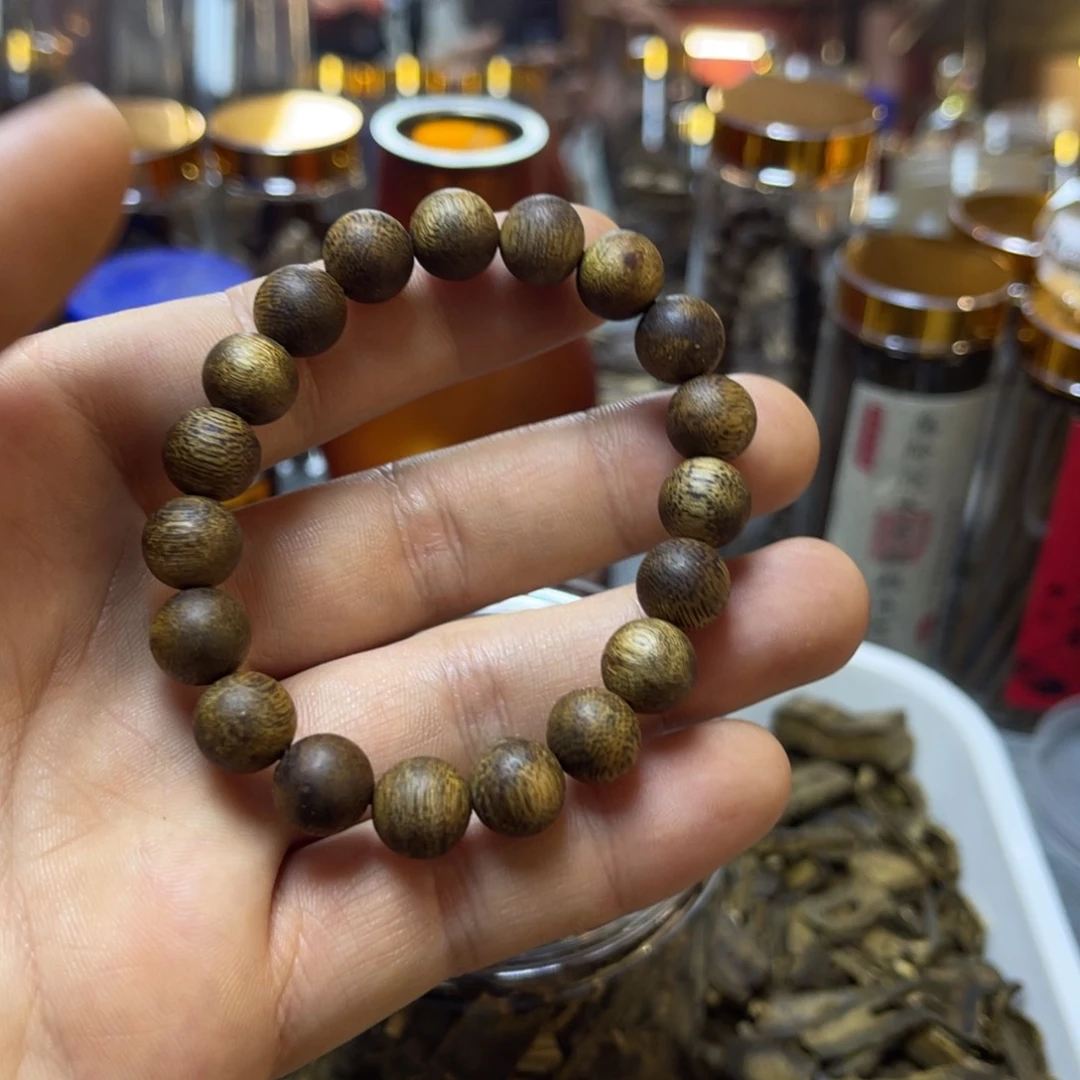 沉香木手串高阶金丝油陆河奇楠手串