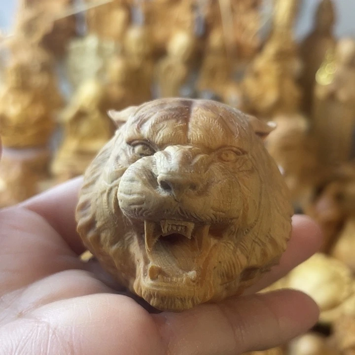 柏木（崖柏）崖柏虎首