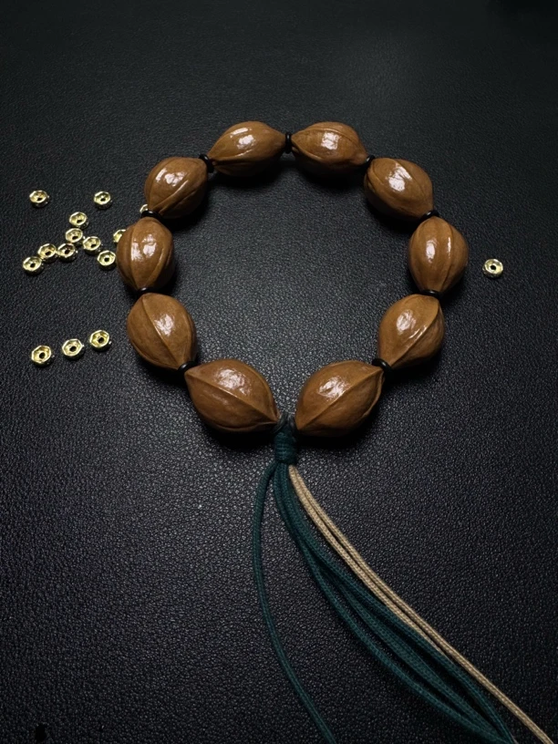 YI JIA铁核1.7✖️2.8梅林铁核手串