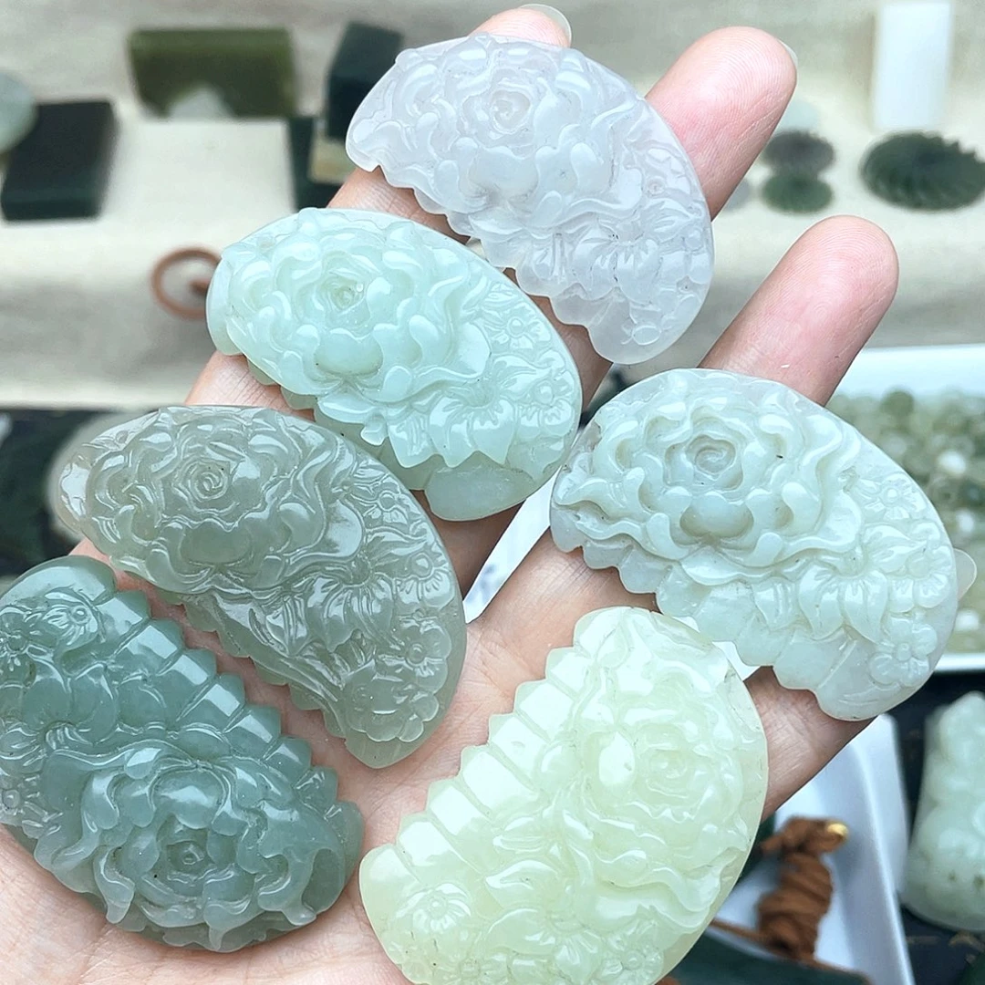 和田玉（糖玉）未镶嵌颈饰