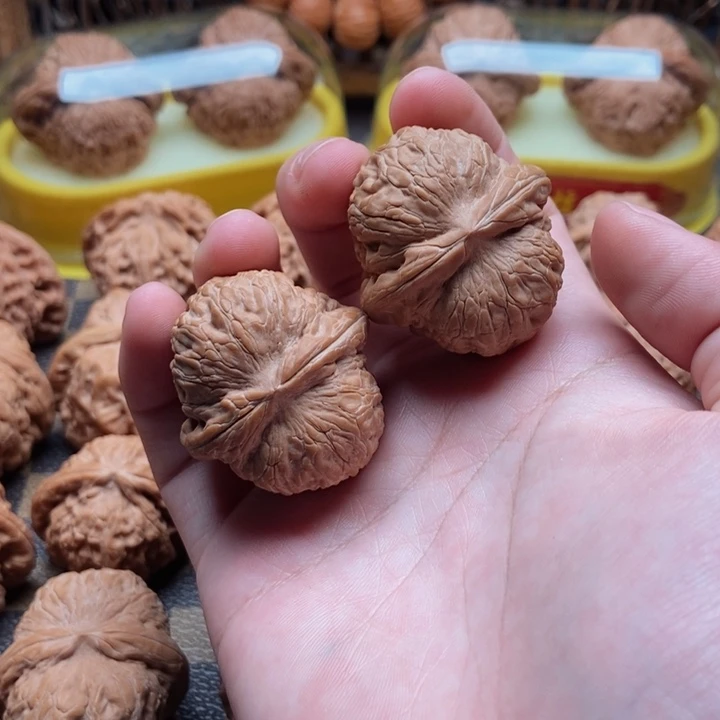 桃核把件༺****元宝37全品