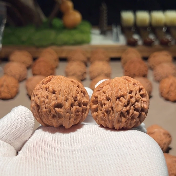 文玩核桃把件羊*多磨盘