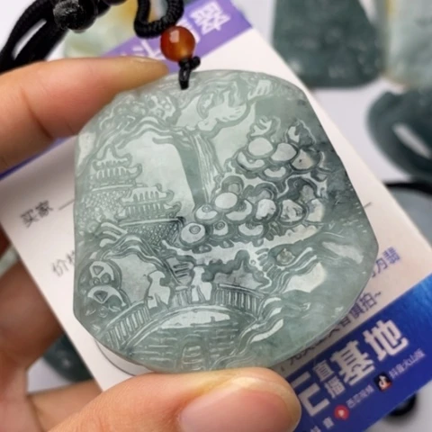翡翠未镶嵌颈饰翡翠