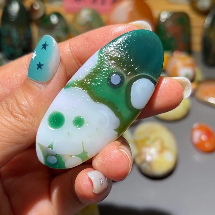 玛瑙/玉髓颈饰未镶嵌