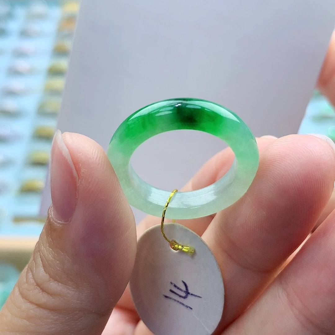 翡翠戒指未镶嵌.****.14圈