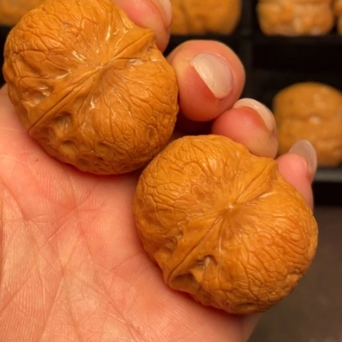 文玩核桃吊坠秦岭野生核桃