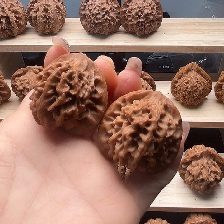 牛***果文玩核桃吊坠秦岭核桃