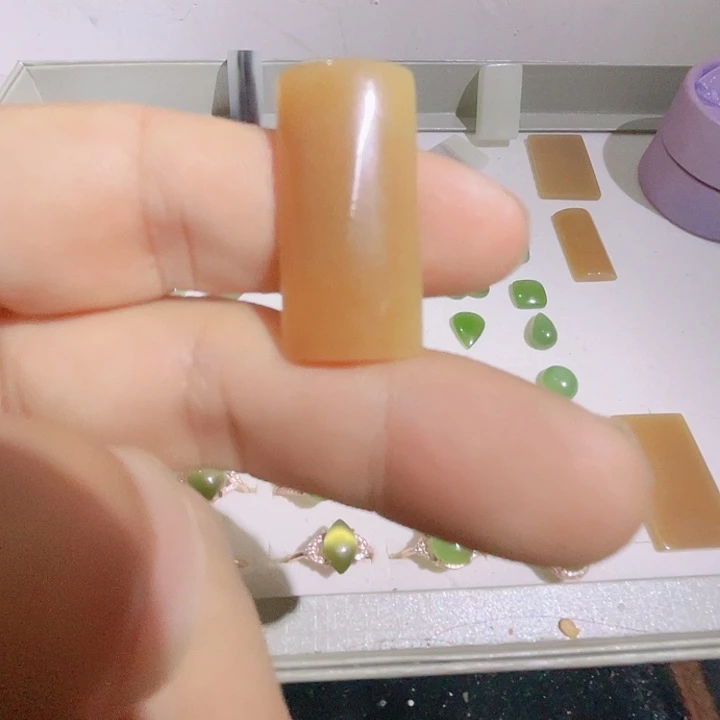 和田玉（糖玉）未镶嵌吊坠(不含链)