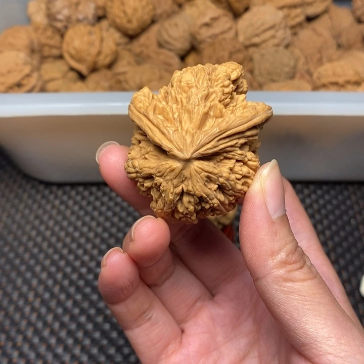 大***闪吊坠文玩核桃文玩核桃异形单只