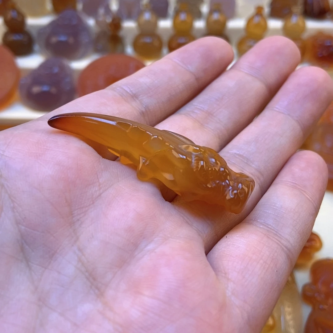 玛瑙/玉髓吊坠(赠链)未镶嵌?***?