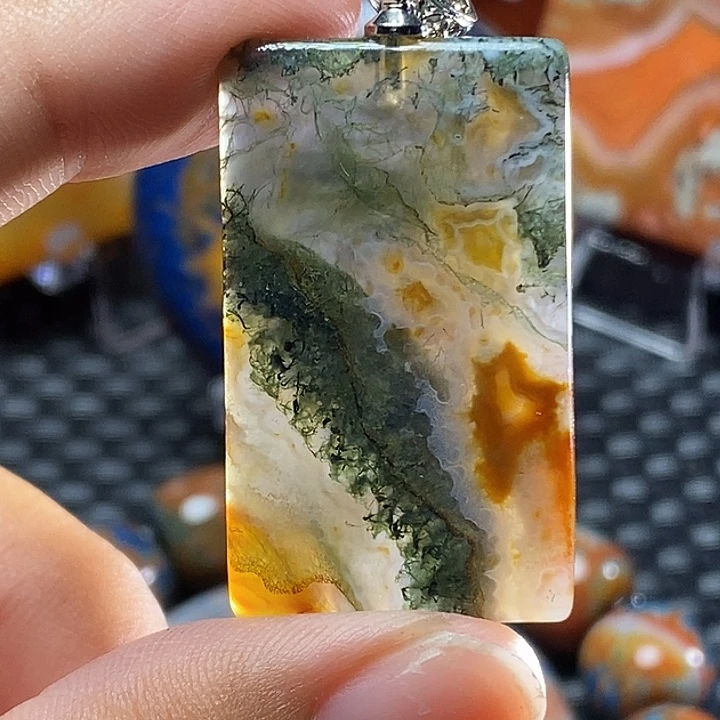 ****名未镶嵌颈饰玛瑙/玉髓