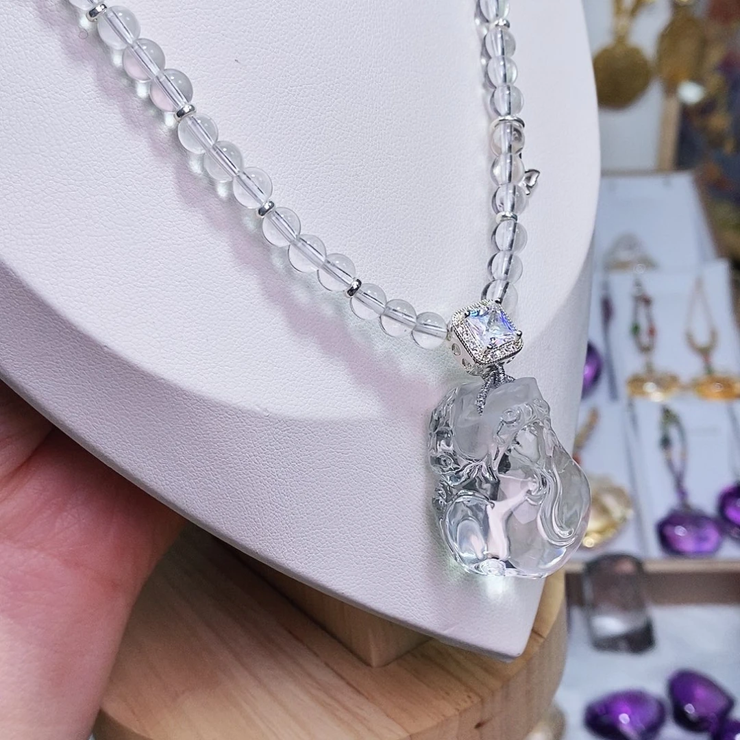 水晶吊坠(赠链)未镶嵌
