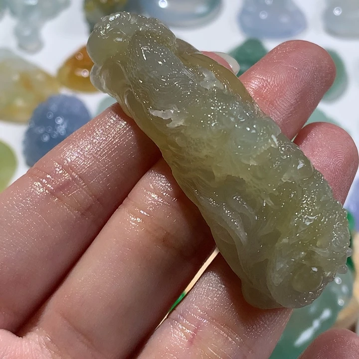 努***康定制翡翠未镶嵌龙手牌