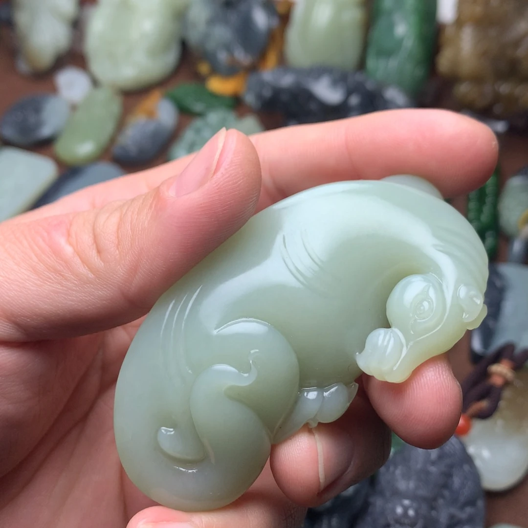 和田玉挂件未镶嵌天**庸