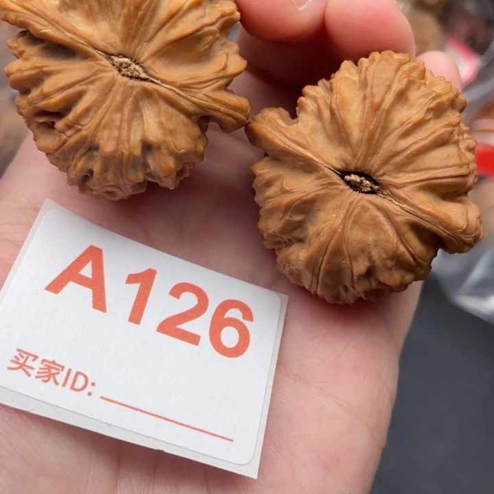 文玩核桃吊坠核桃