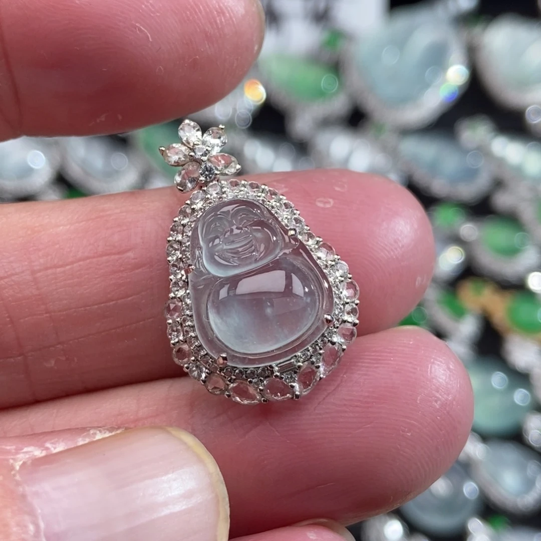 颈饰18K金镶嵌翡翠佛公