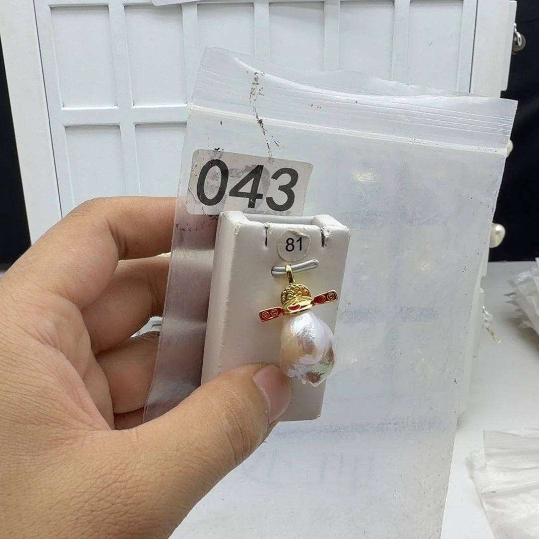 淡水珍珠颈饰合金