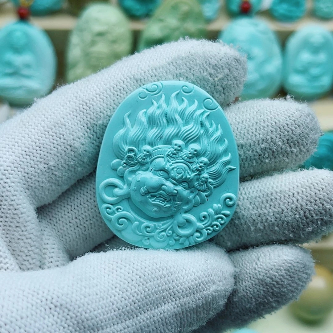 绿松石未镶嵌珠宝奇石