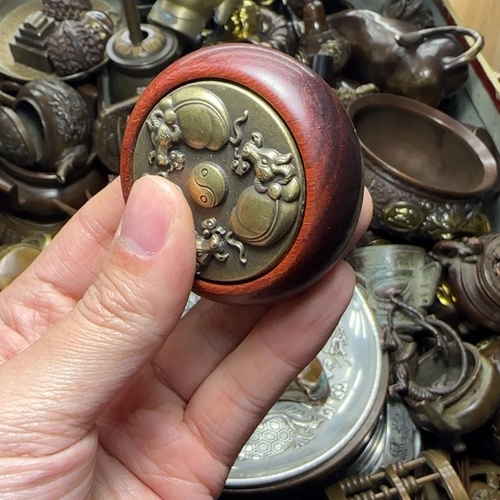 铜器把玩摆件链接