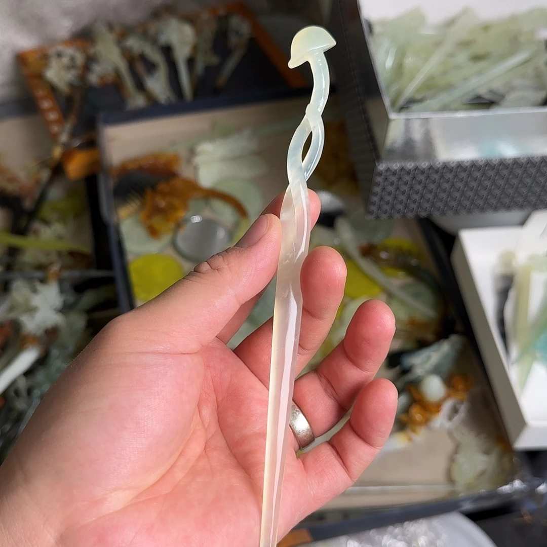 蛇纹石玉未镶嵌发饰