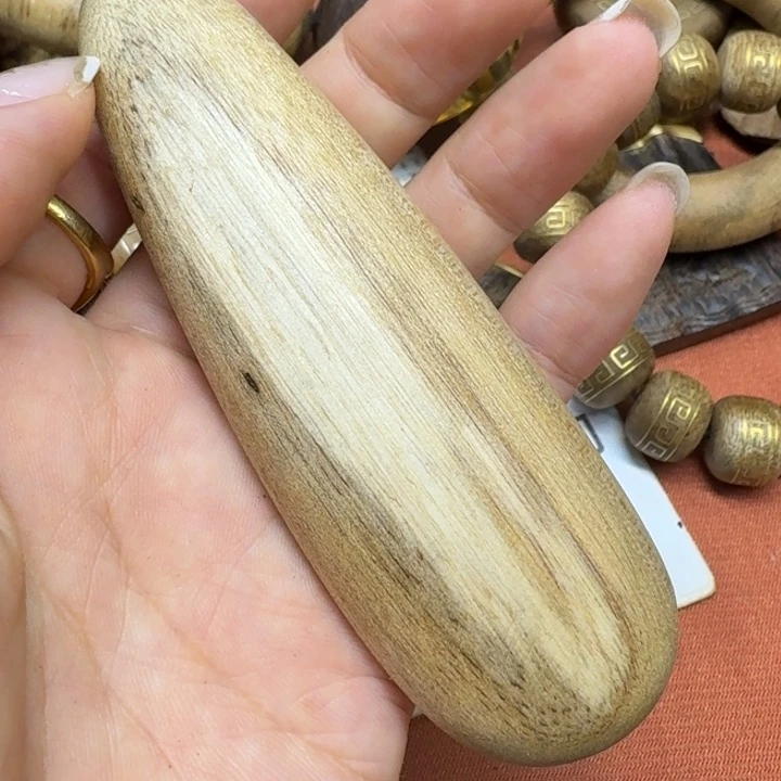 大叶紫檀（黑酸枝木类）