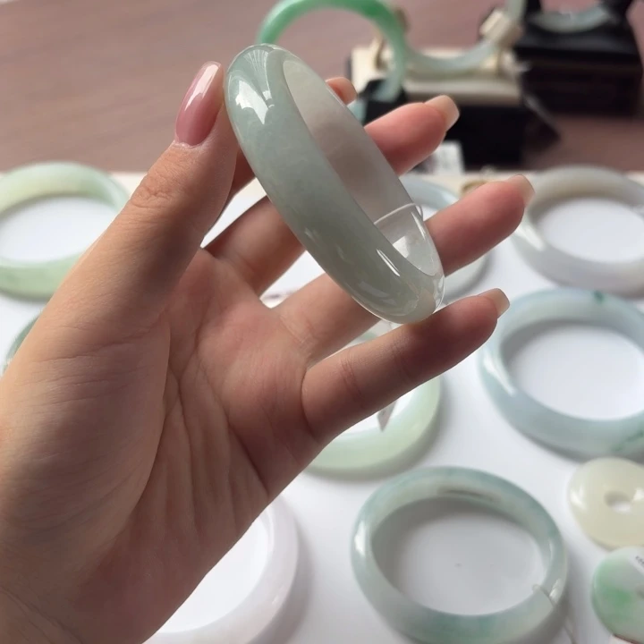 翡翠未镶嵌手镯（序号4）点菜看细节