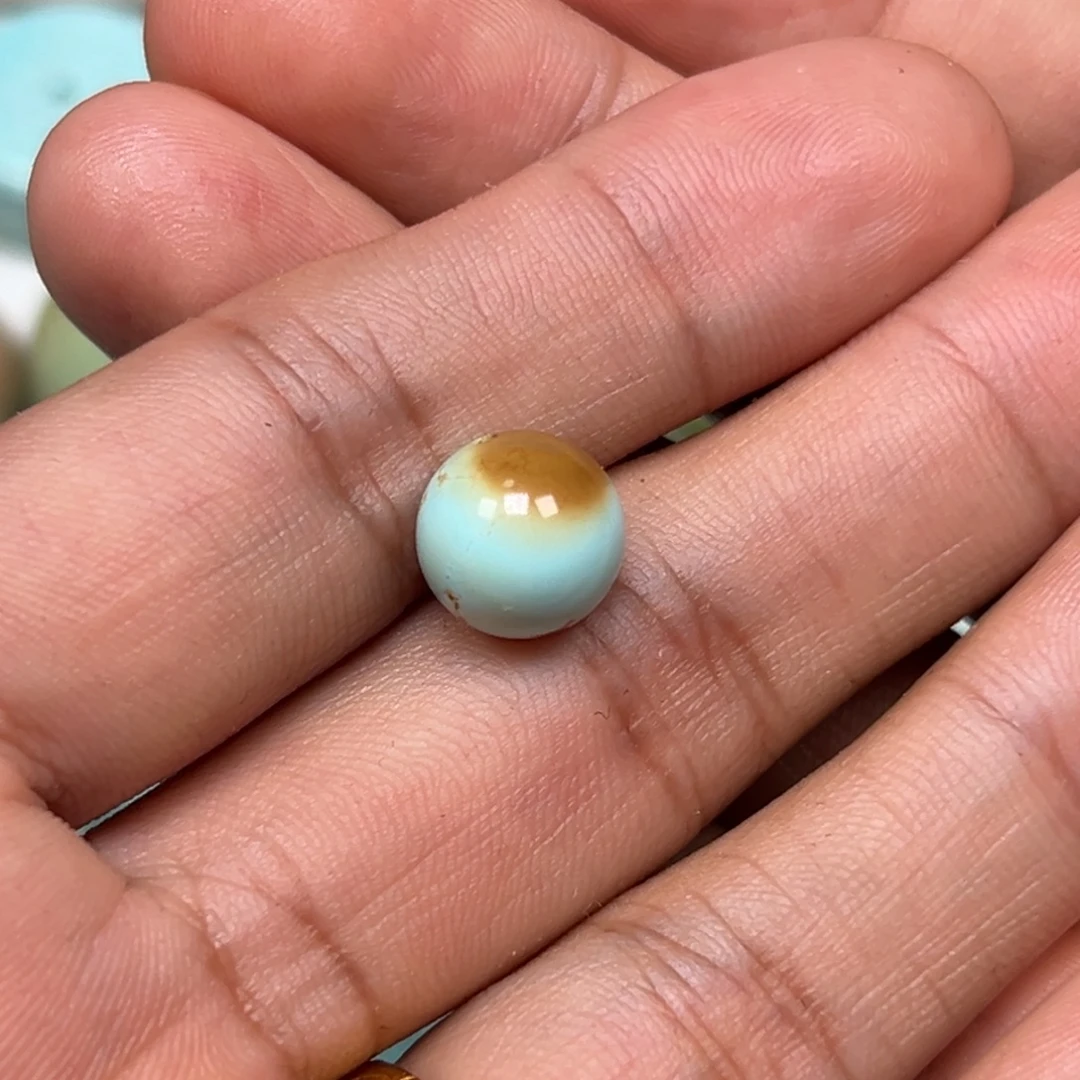 骑***瞿绿松石未镶嵌珠宝奇石