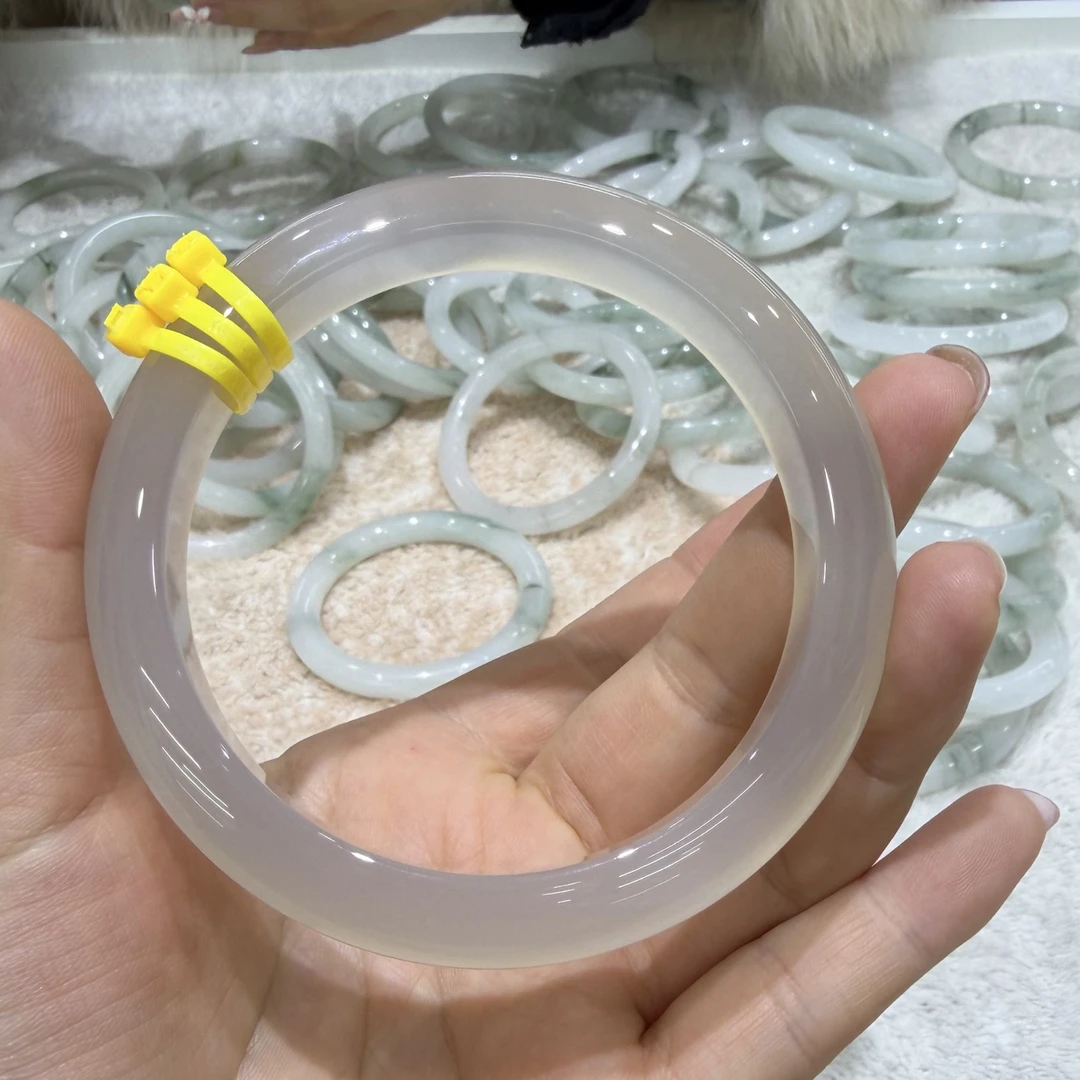 天然玛瑙玉髓手镯