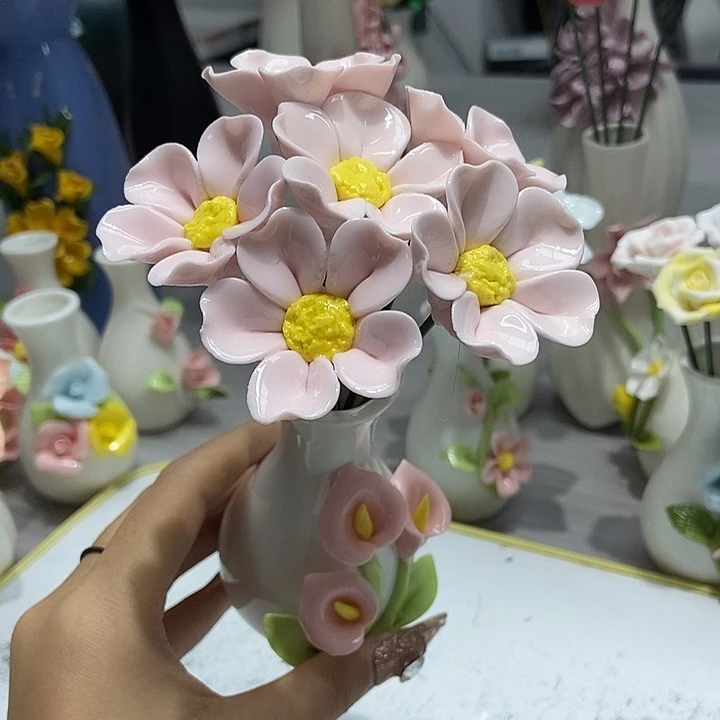 陶瓷纯手工捏花设计