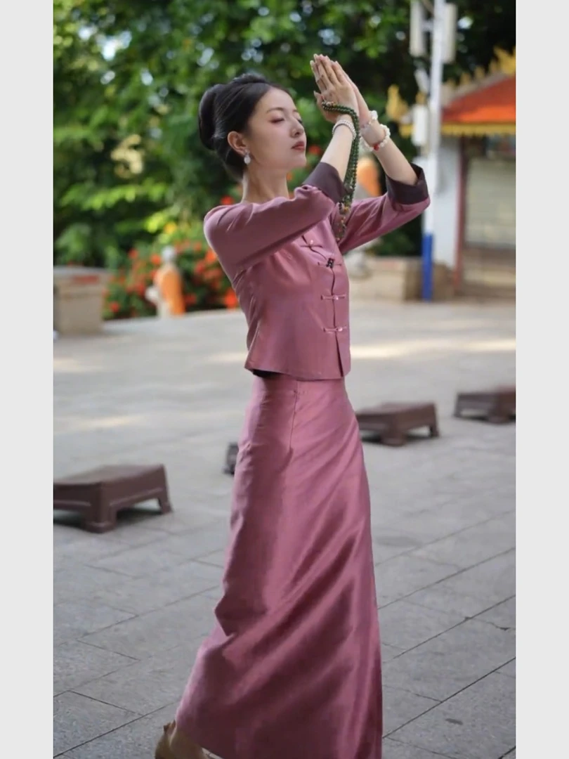 新中式清冷感紫色盘扣上衣大方得体穿搭一整套高级感轻国风套装裙