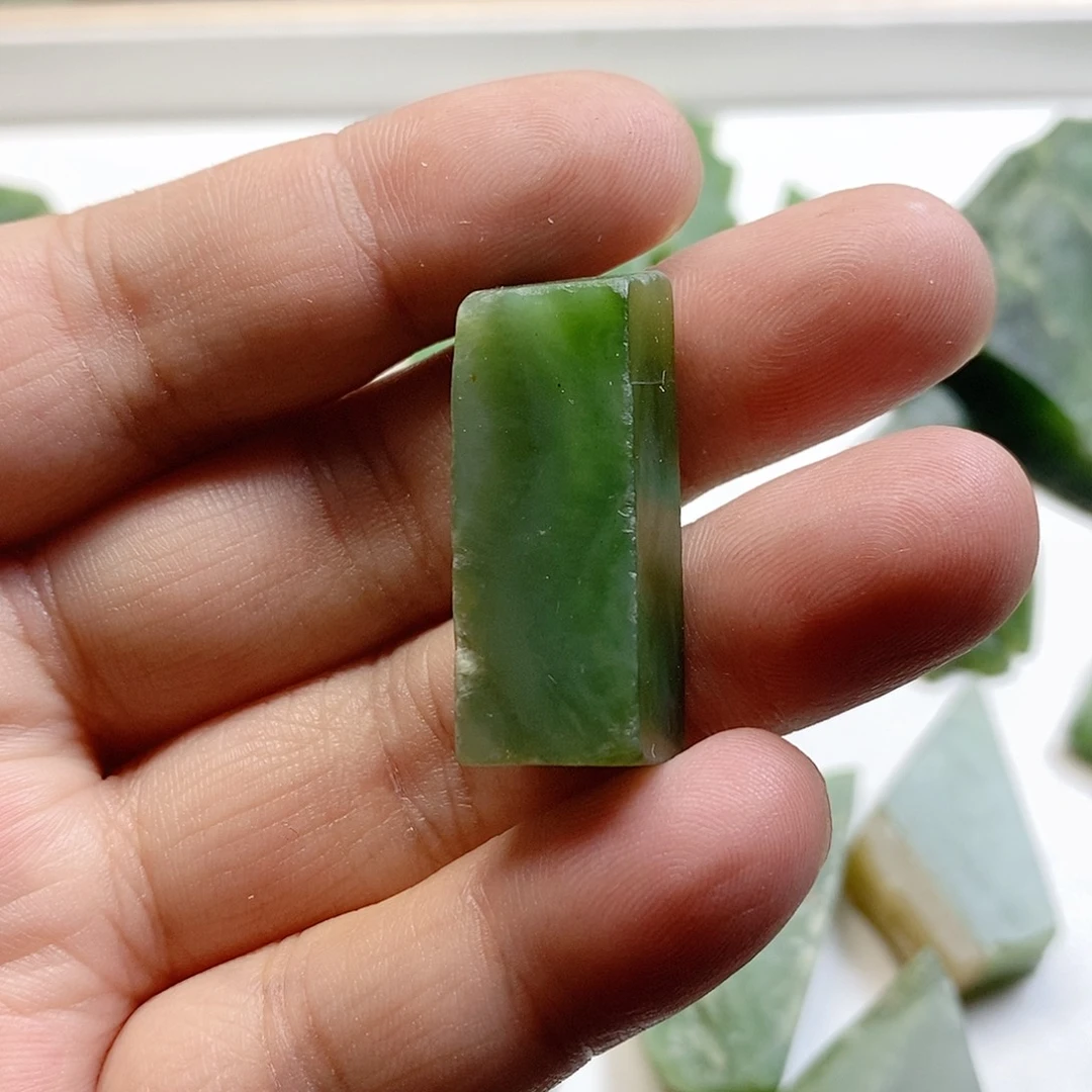 和田玉未镶嵌珠宝奇石