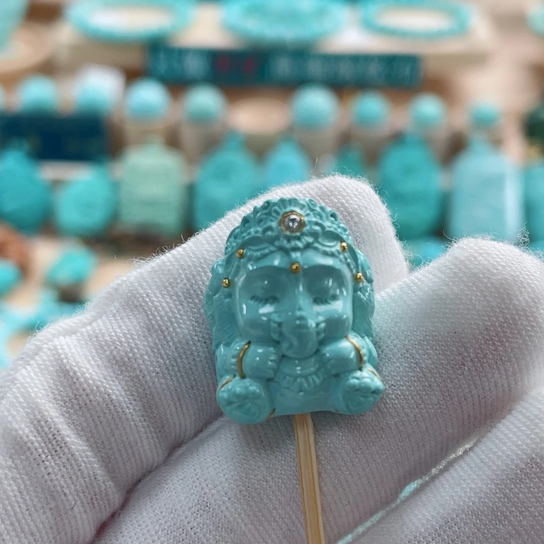 绿松石未镶嵌珠宝奇石