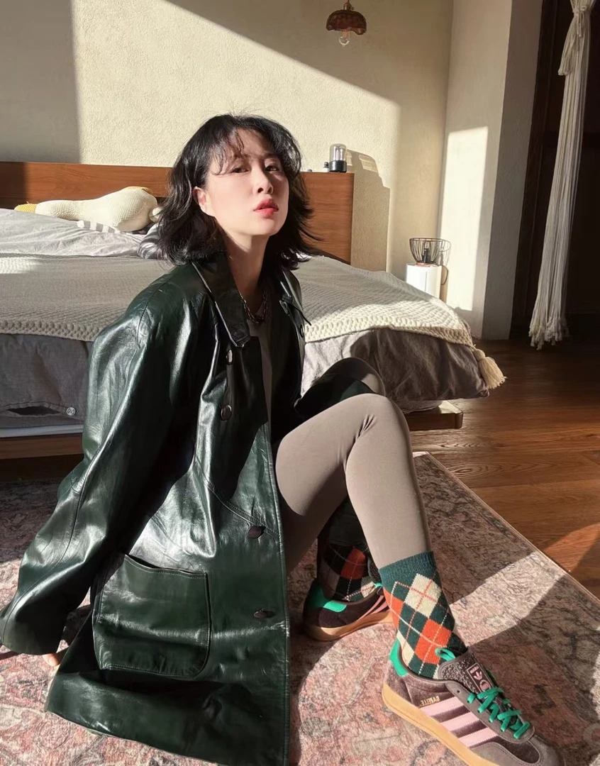 95新  绿色中长款皮衣