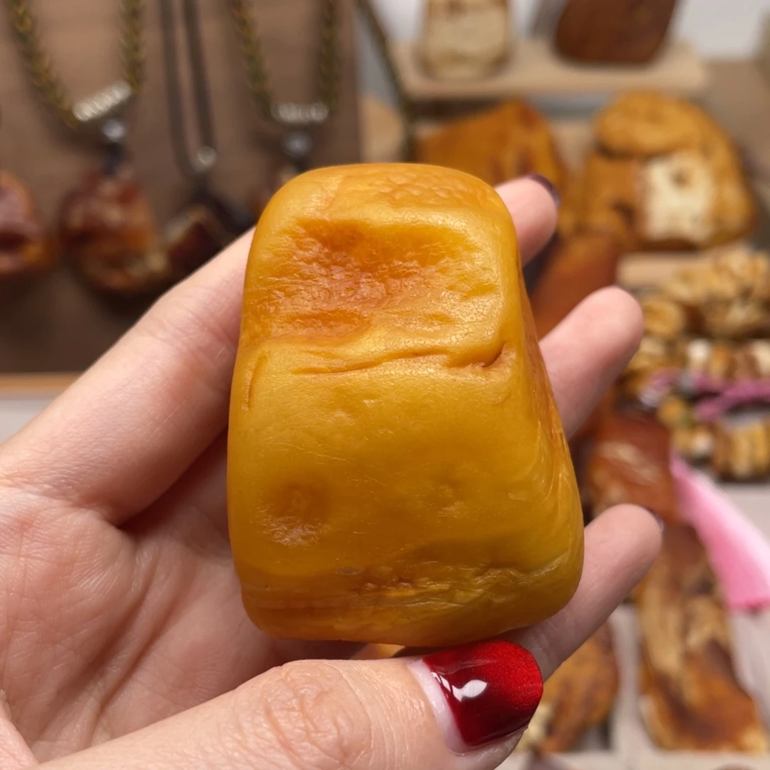 琥珀未镶嵌珠宝奇石