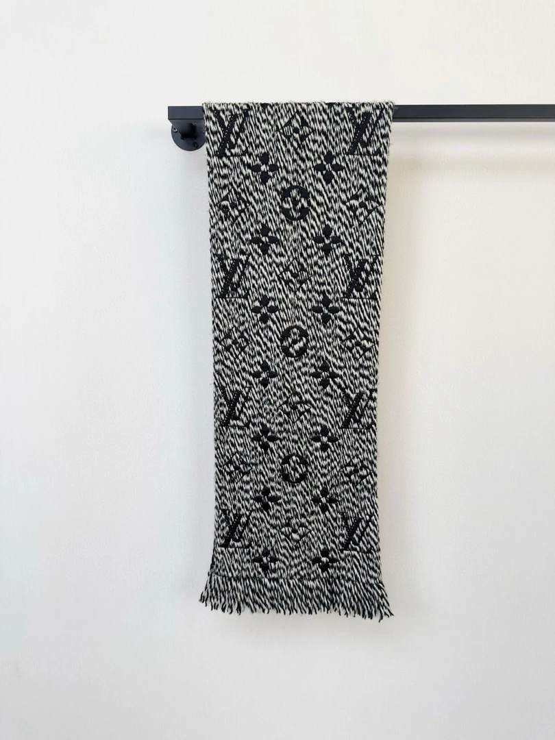 99新 LouisVuitton/路易威登 Louis VuittonLV路易威登羊毛围巾