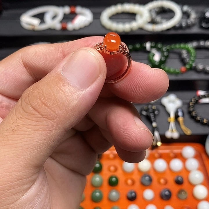 南红玛瑙未镶嵌手链