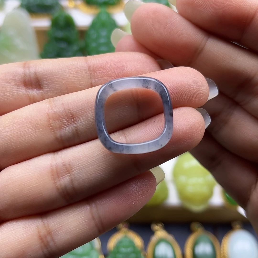 和田玉未镶嵌戒指