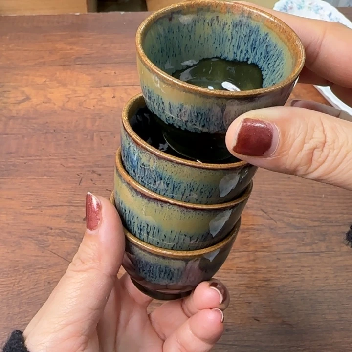 一个陶瓷物件哈哈哈哈